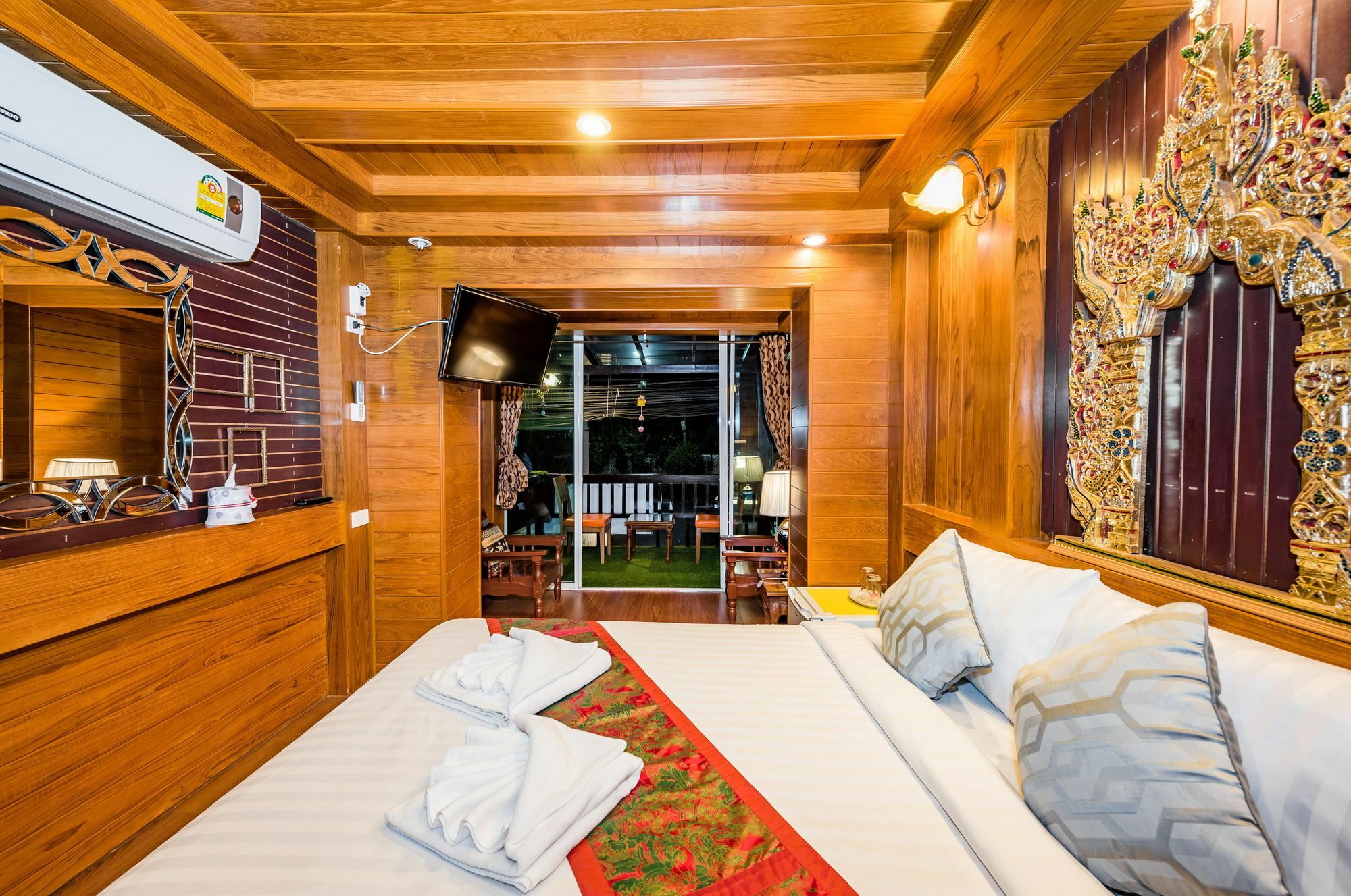 Villa Baan Ratchapruek Phuket Exterior foto